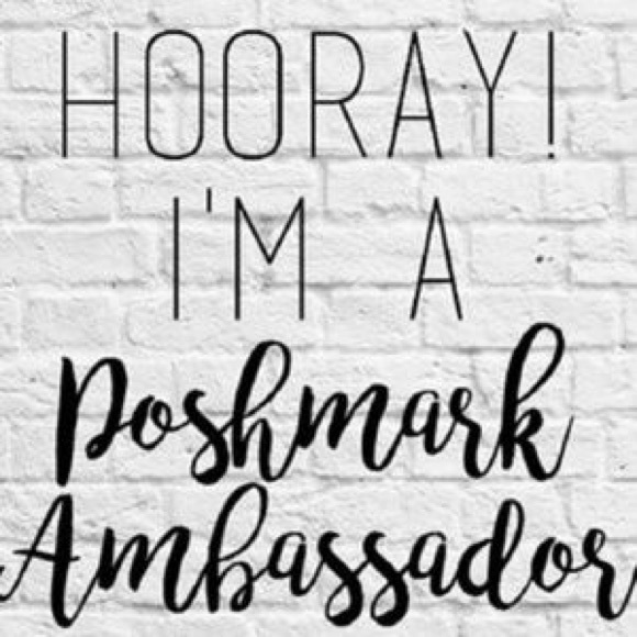 Meet your Posher, Nici! 🥰 - Picture 3 of 13